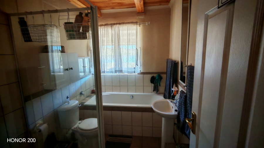 4 Bedroom Property for Sale in Middelburg Rural Eastern Cape